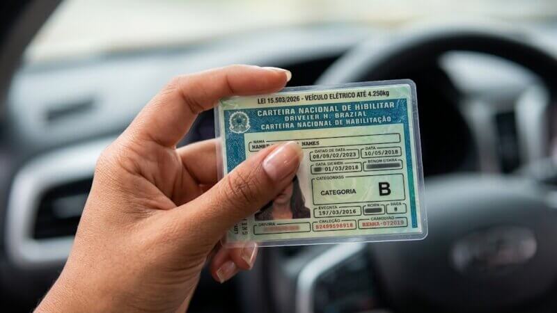 Nova Lei Libera Carteira B para Veículos Elétricos e Híbridos de Até 4,25 Toneladas